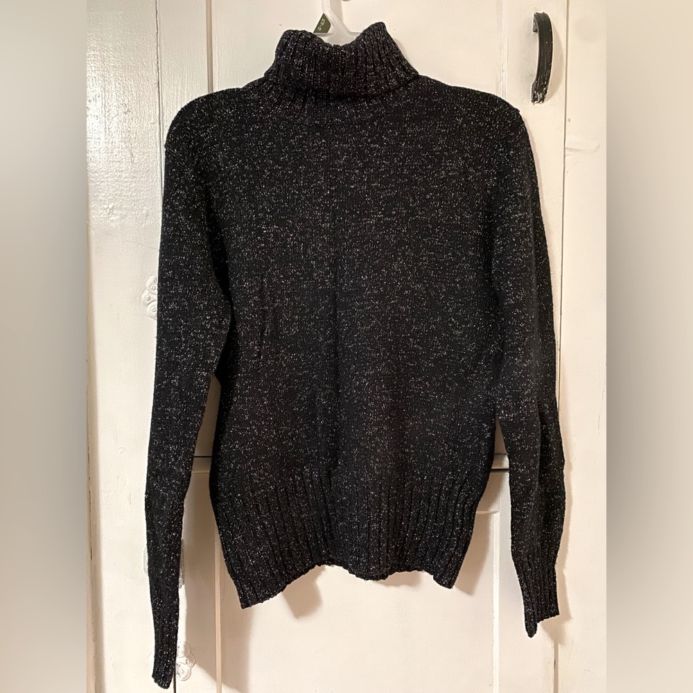 Three state, black with sparkle , Turtle neck , M